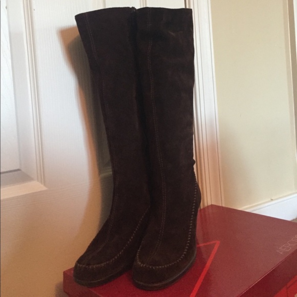 Aerosoles Gather Sz 8 Dark Brown Suede Wedge Boot